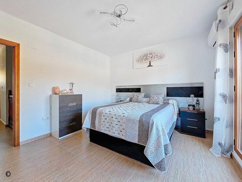4 Cuarto Adosado en venta
