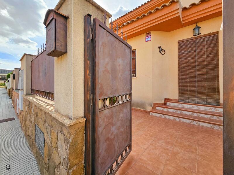4 Cuarto Adosado en venta