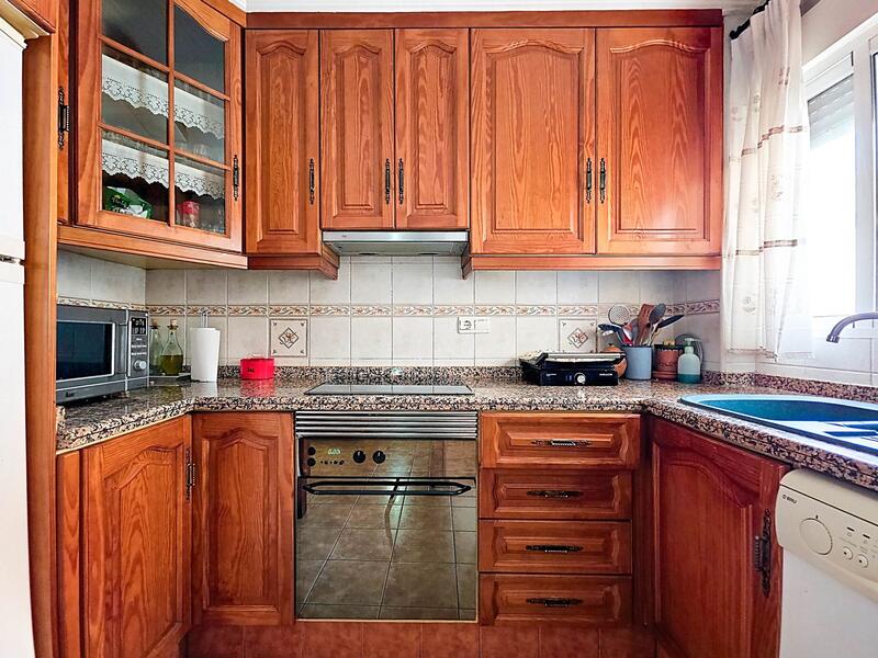4 slaapkamer Gezinswoning Te koop