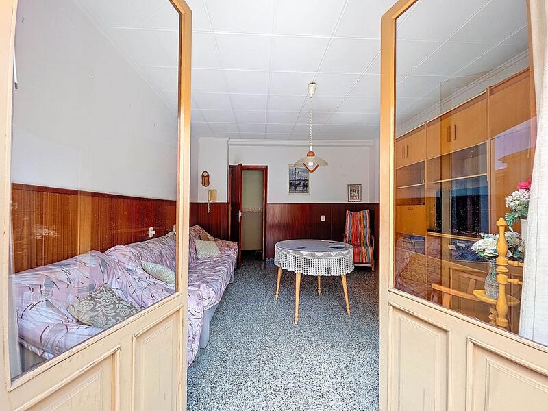 4 slaapkamer Gezinswoning Te koop
