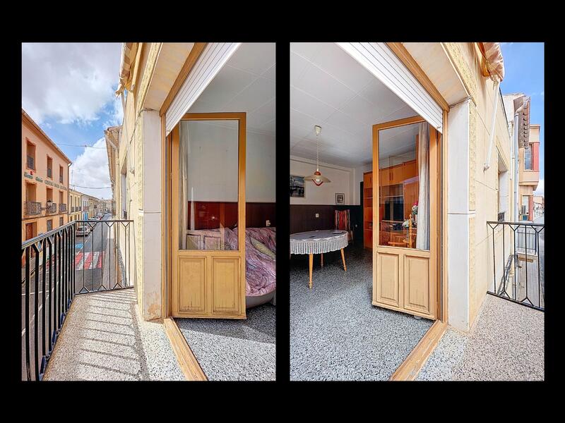 4 slaapkamer Gezinswoning Te koop