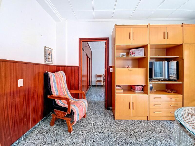 4 slaapkamer Gezinswoning Te koop