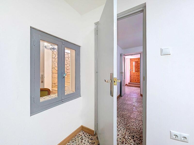 3 slaapkamer Gezinswoning Te koop