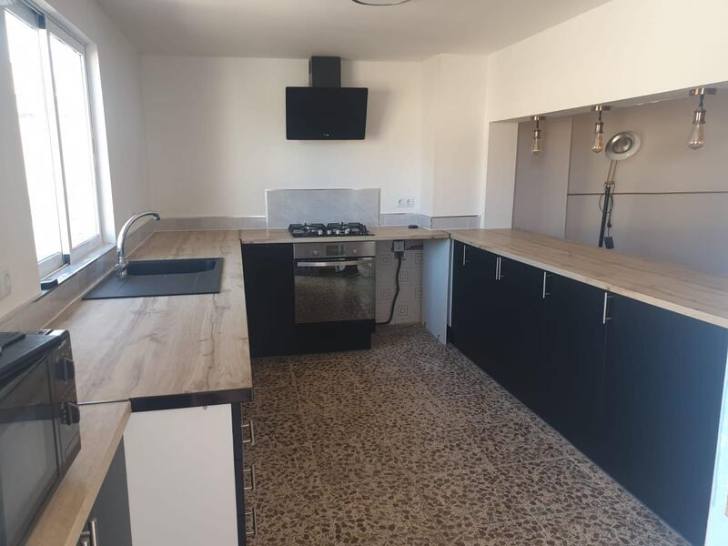 3 slaapkamer Gezinswoning Te koop
