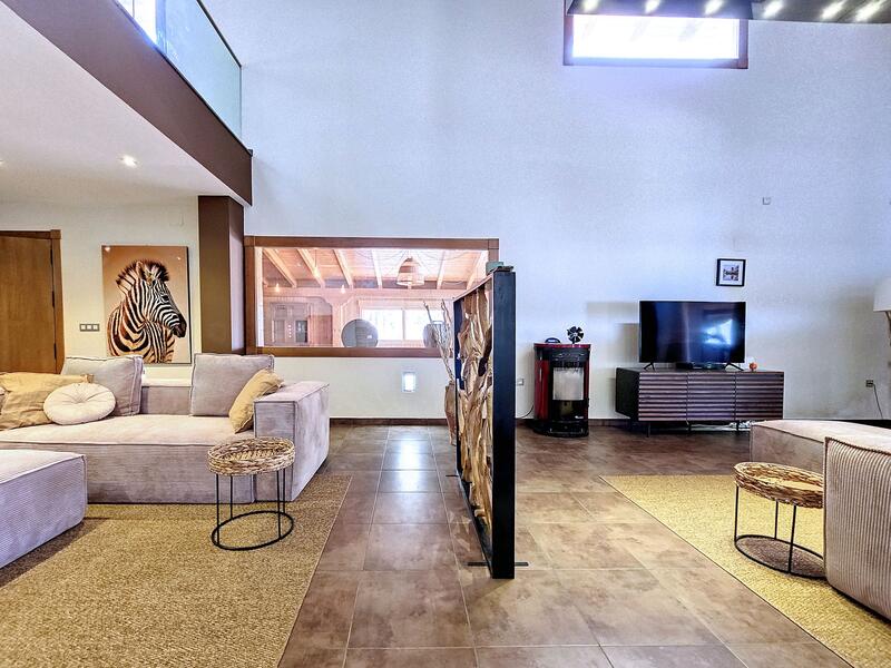 4 bedroom Country House for sale