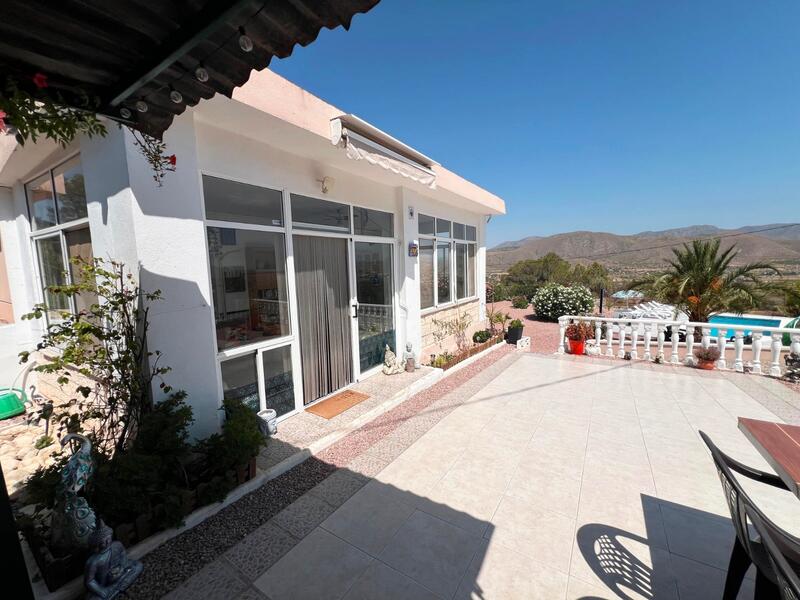 4 Cuarto Villa en venta