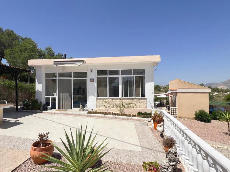 4 Cuarto Villa en venta