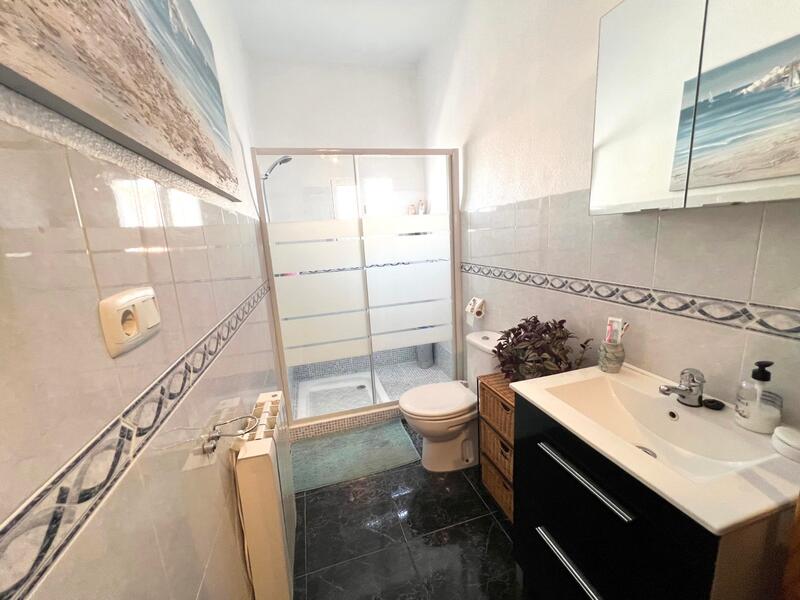 4 Cuarto Villa en venta