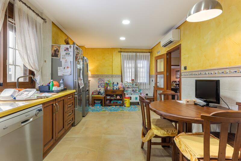 4 Cuarto Villa en venta