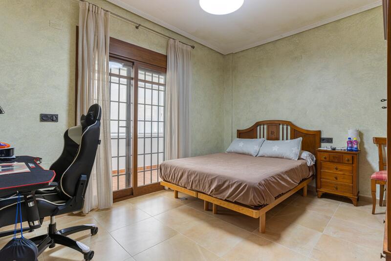 4 Cuarto Villa en venta