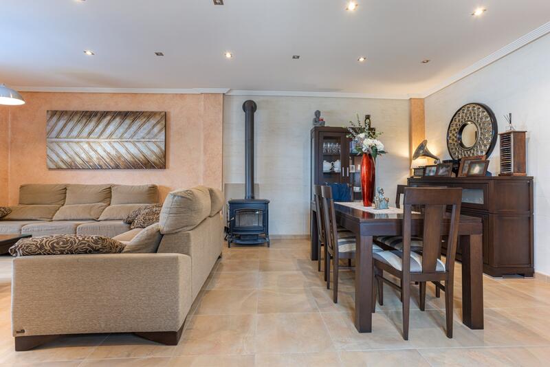 4 Cuarto Villa en venta