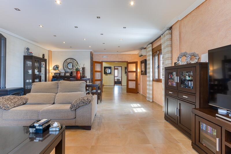 4 Cuarto Villa en venta