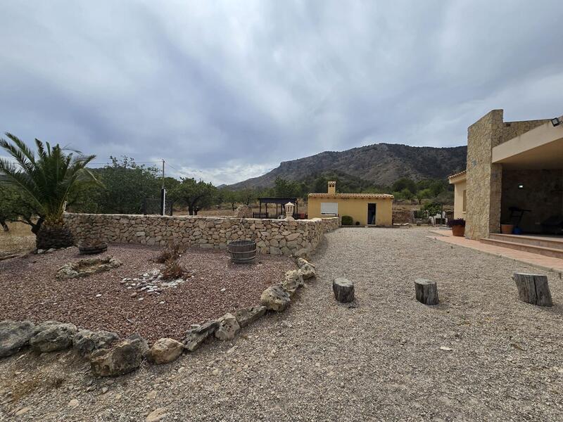 4 Cuarto Villa en venta