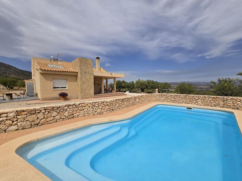 4 Cuarto Villa en venta