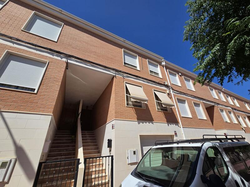 3 soveværelse Byhus til salg