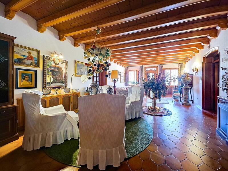 6 slaapkamer Villa Te koop