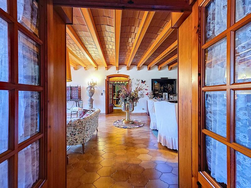 6 slaapkamer Villa Te koop