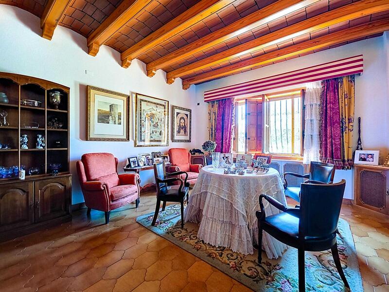 6 slaapkamer Villa Te koop