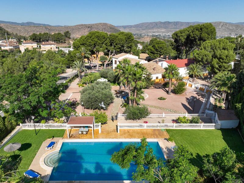 6 slaapkamer Villa Te koop