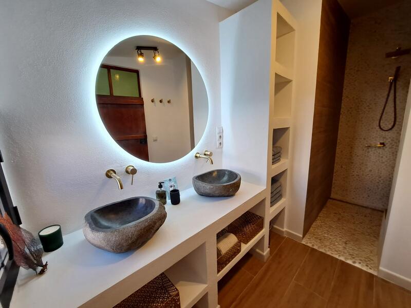 3 bedroom Townhouse for sale