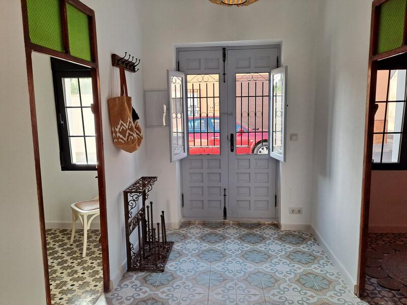3 bedroom Townhouse for sale