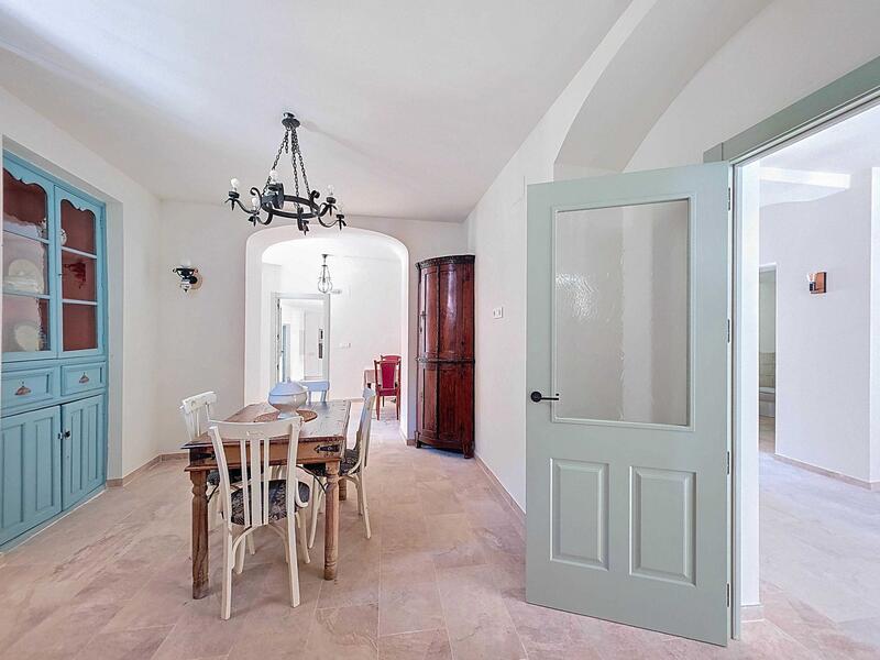 6 bedroom Country House for sale