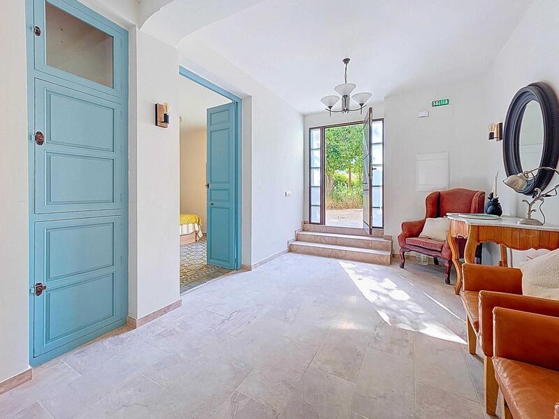 6 bedroom Country House for sale