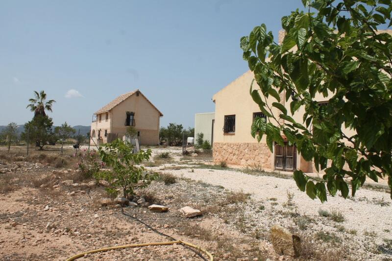 4 Cuarto Casa de Campo en venta