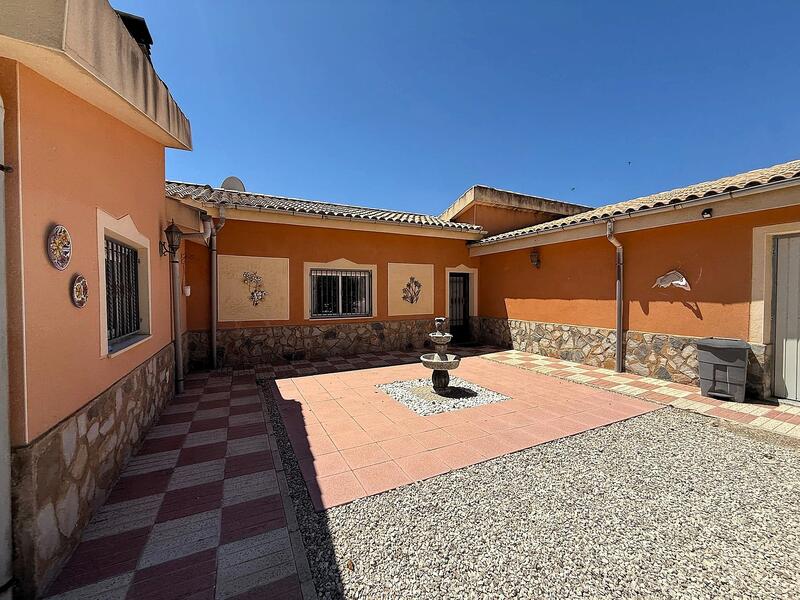 5 Cuarto Casa de Campo en venta