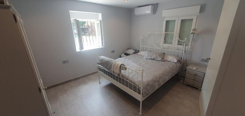 4 slaapkamer Landhuis Te koop