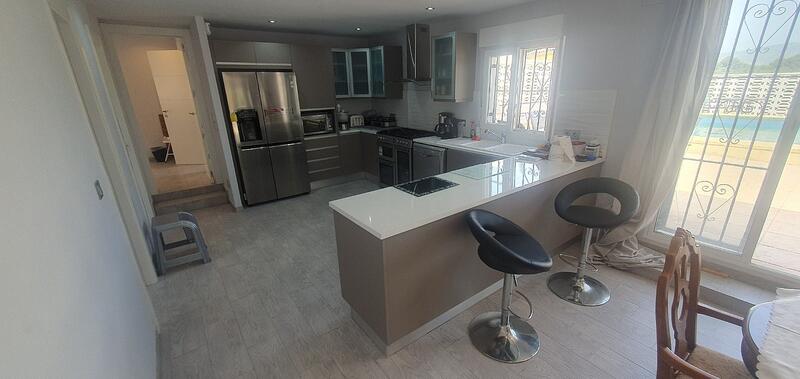 4 slaapkamer Landhuis Te koop
