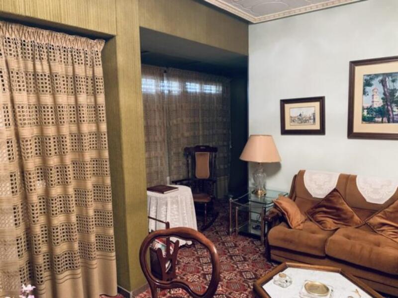 4 bedroom Apartment for sale