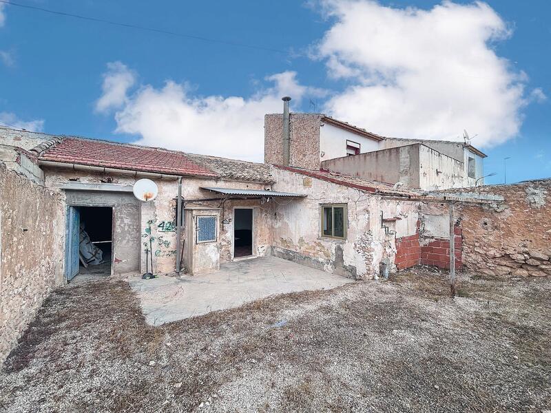 2 bedroom Townhouse for sale