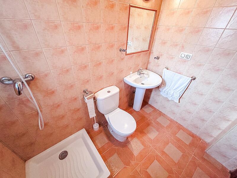 2 bedroom Townhouse for sale