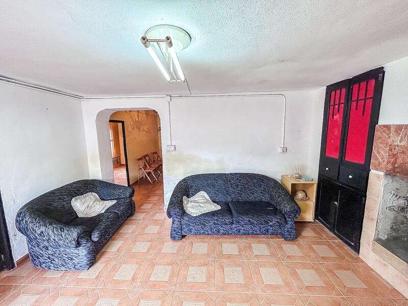 2 bedroom Townhouse for sale