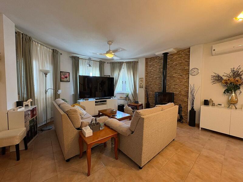4 Cuarto Villa en venta