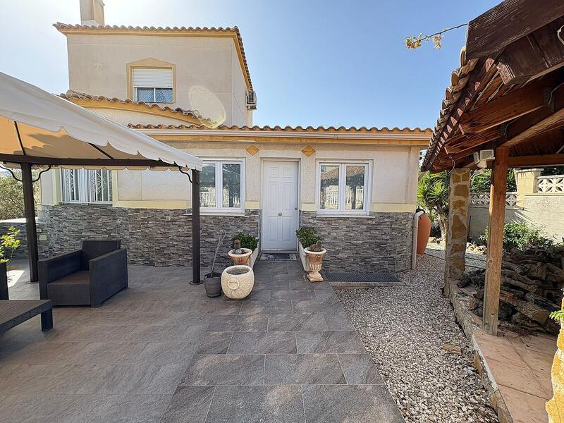 4 Cuarto Villa en venta