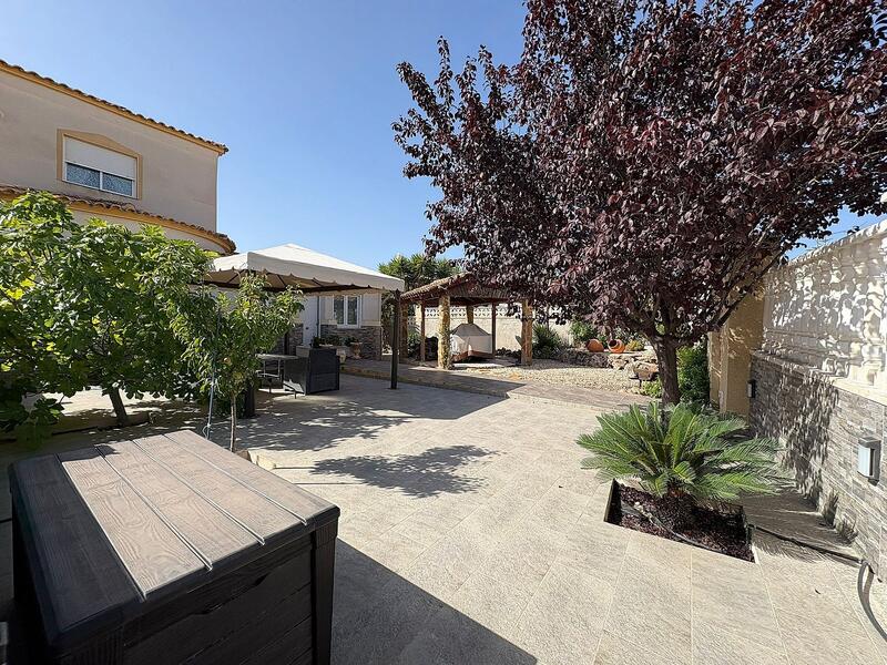 4 Cuarto Villa en venta