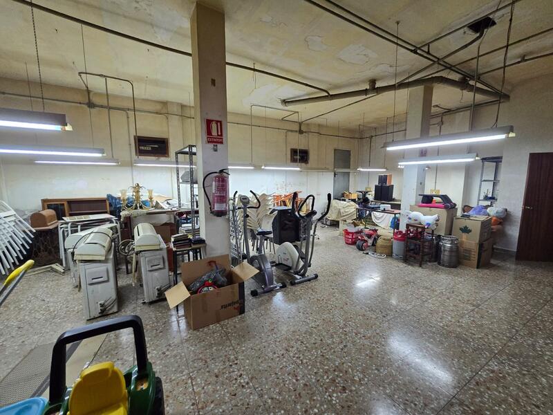 4 slaapkamer Gezinswoning Te koop
