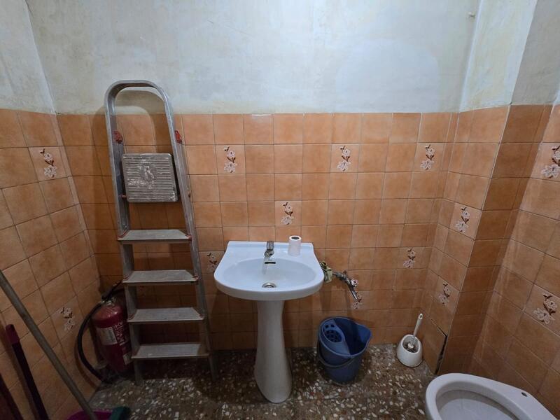 4 slaapkamer Gezinswoning Te koop
