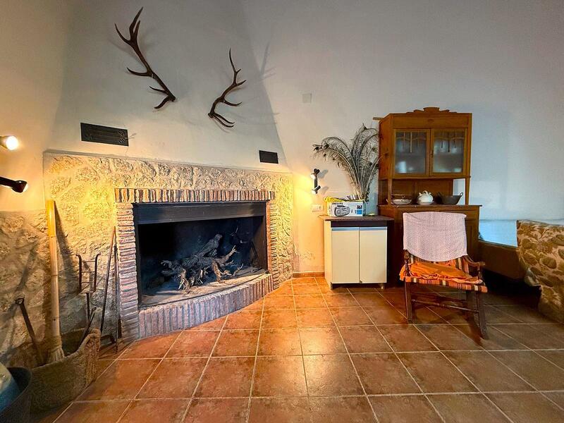 12 bedroom Country House for sale