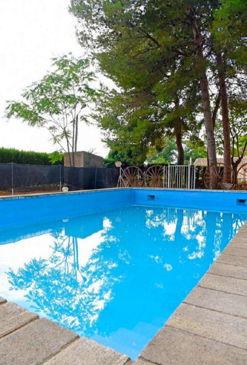 12 bedroom Country House for sale