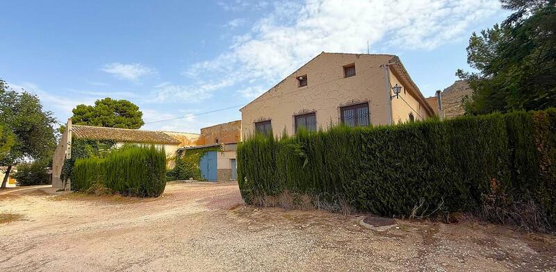 12 bedroom Country House for sale