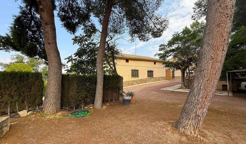 12 bedroom Country House for sale