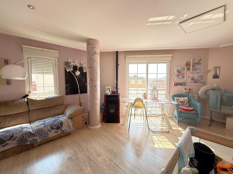 3 bedroom Apartment for sale