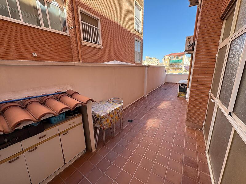 3 bedroom Apartment for sale