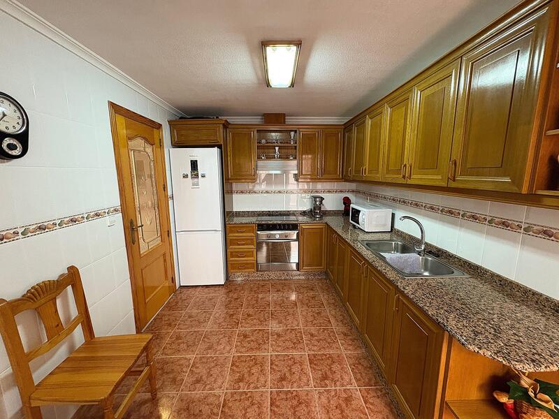 3 bedroom Apartment for sale