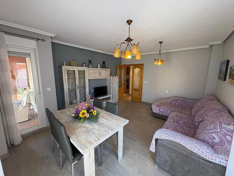 3 bedroom Apartment for sale