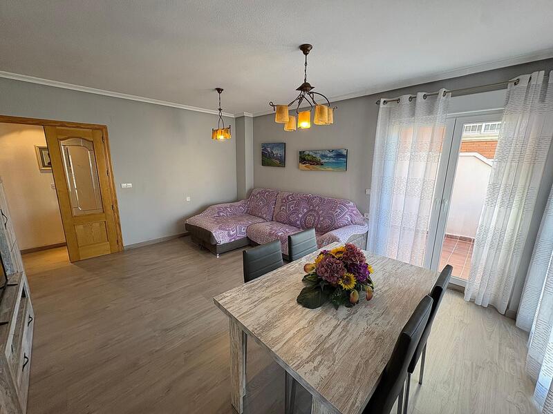 3 bedroom Apartment for sale