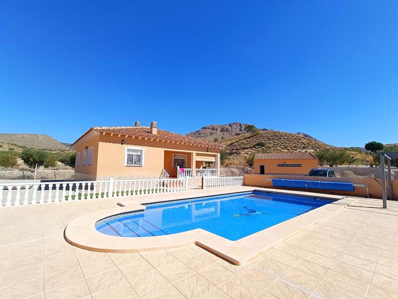 Villa for sale in Macisvenda, Murcia